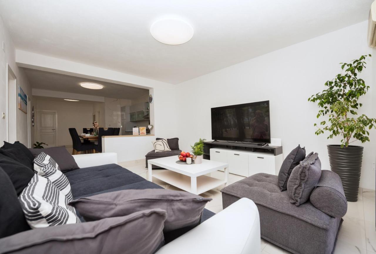 Apartment Sole Mio -Sea View Makarska Exterior foto
