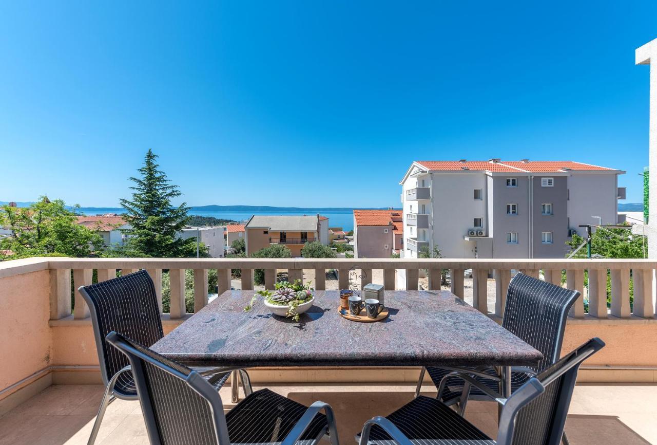 Apartment Sole Mio -Sea View Makarska Exterior foto
