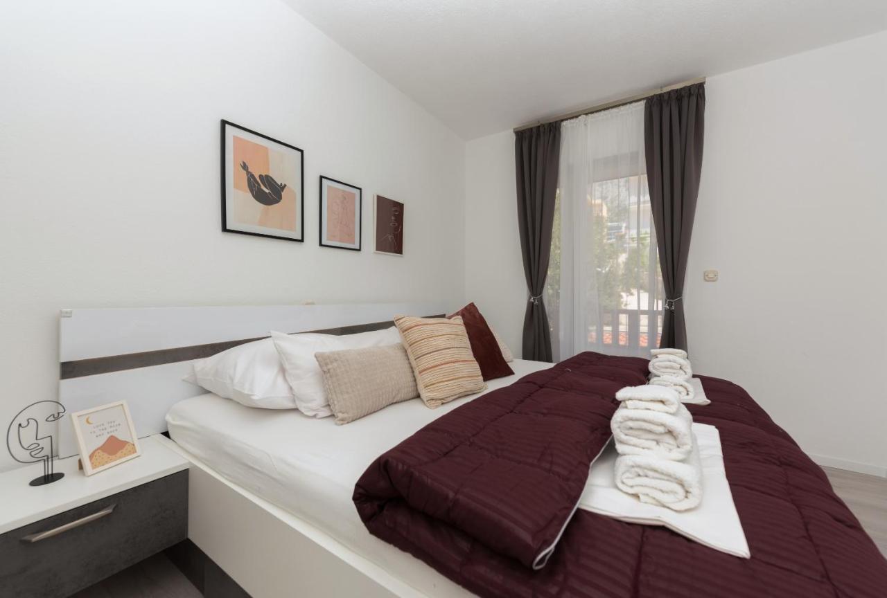 Apartment Sole Mio -Sea View Makarska Exterior foto